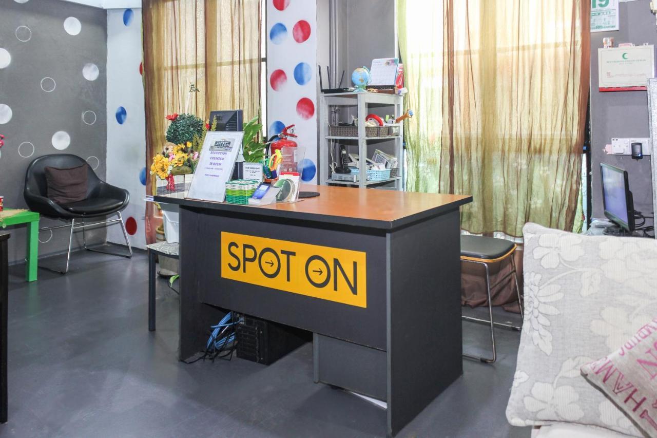 Spot On 89952 Sayang Selalu Guest House Malacca Eksteriør billede