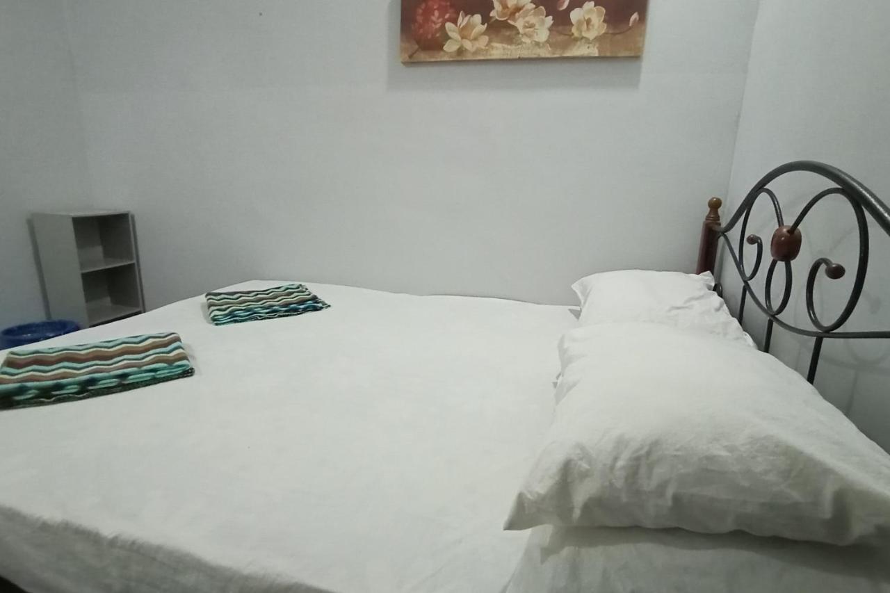 Spot On 89952 Sayang Selalu Guest House Malacca Eksteriør billede