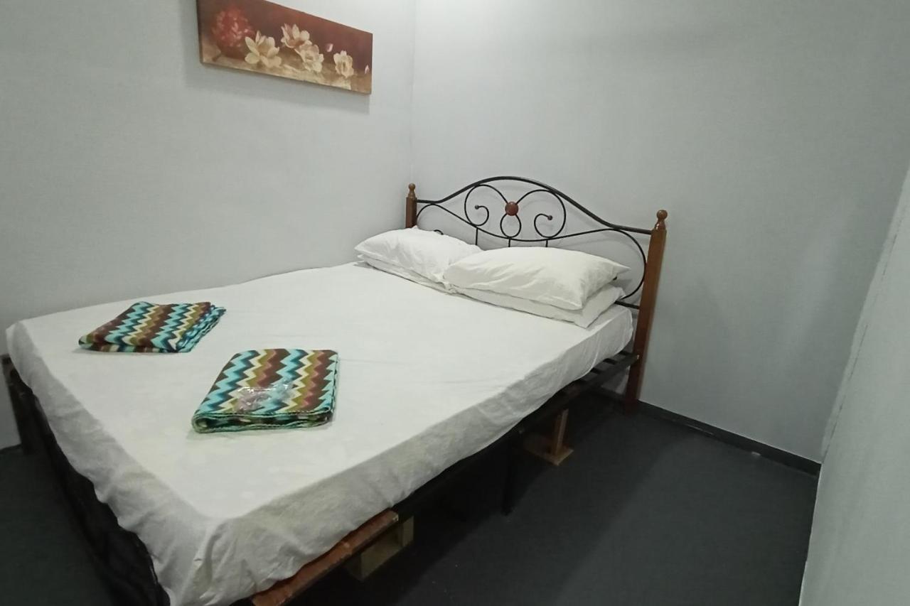 Spot On 89952 Sayang Selalu Guest House Malacca Eksteriør billede